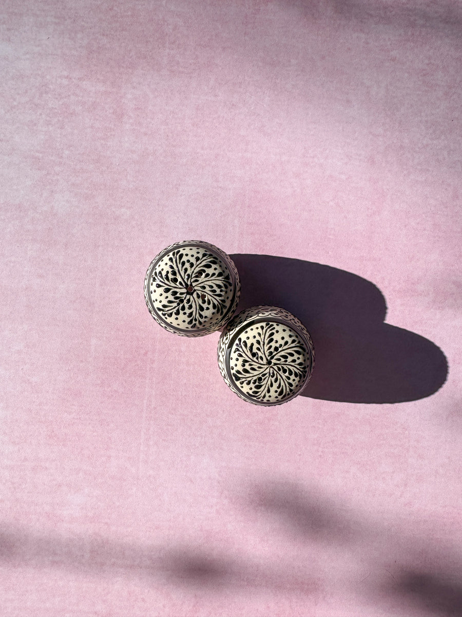 Flor Essence Salt & Pepper Shakers
