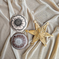 Rustic Flor Ornament Set [clay disc & popotillo star]