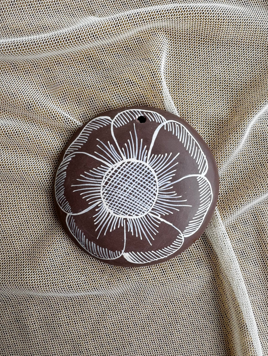 Rustic Flor Ornament Set [clay disc & popotillo star]