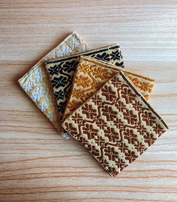 embroidered multipurpose pouch (small flowers)