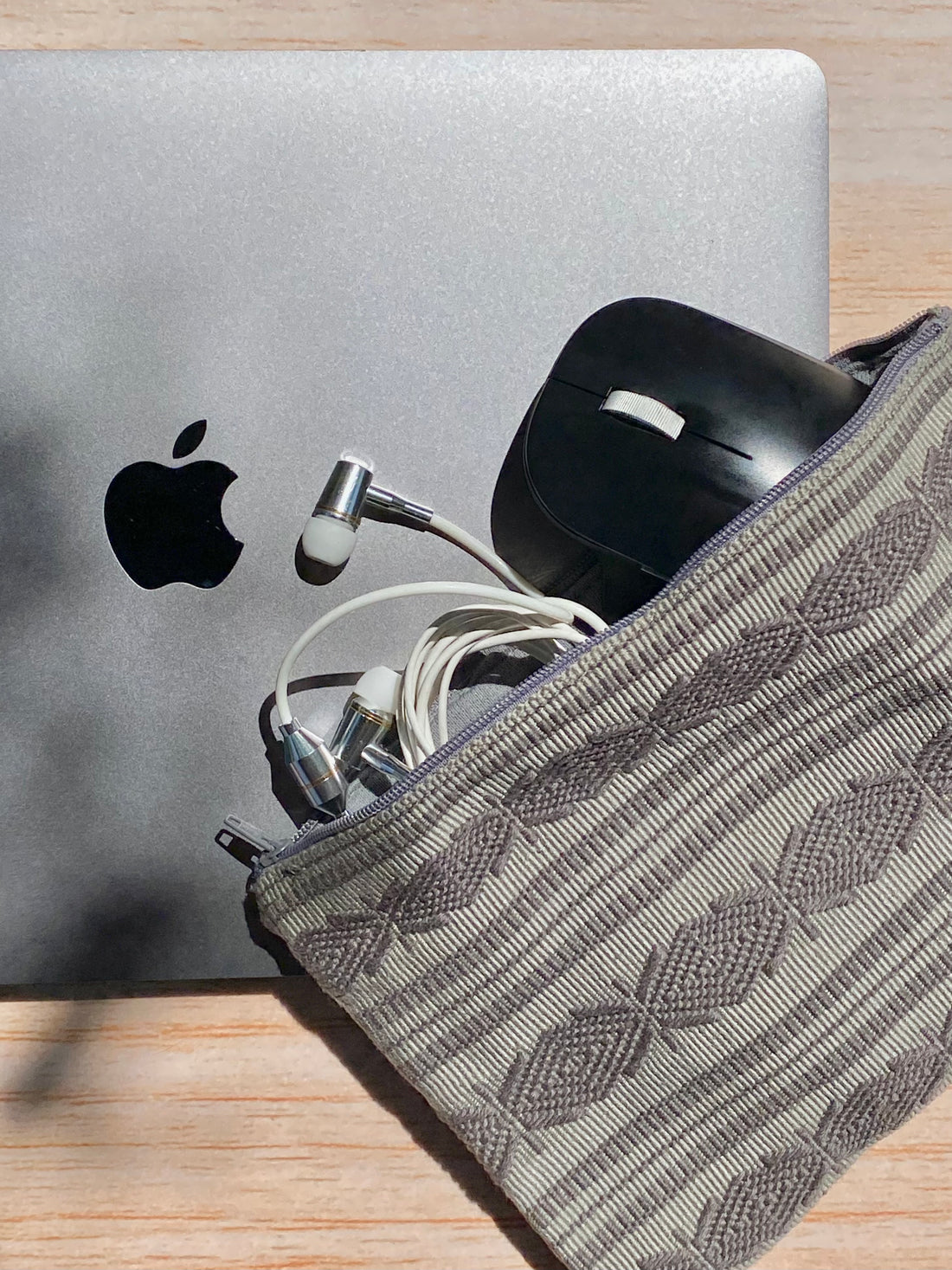 pouch set